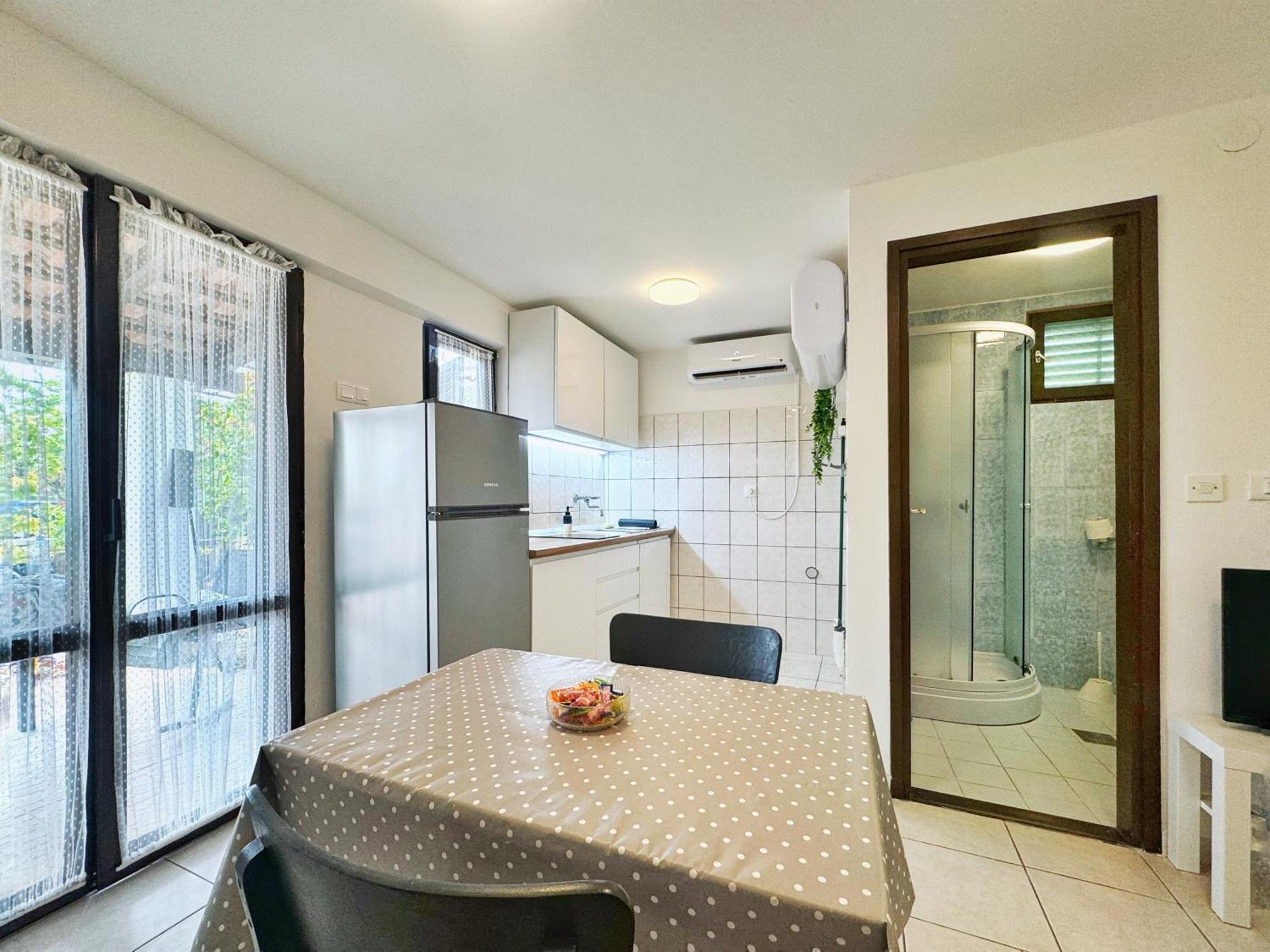 Apartments Jan บานโจเล ภายนอก รูปภาพ